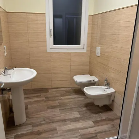 Konukevi Park 20 Azzate